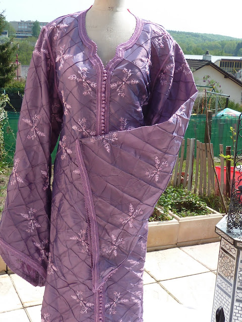 Caftan Safa NEUF P1020568