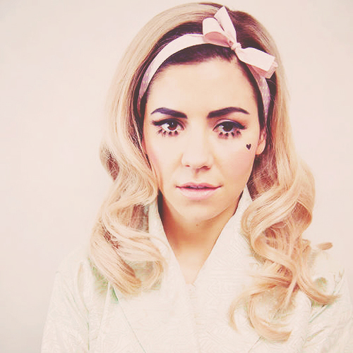 ♡Diamond Nash♡ Marina-Fan-Art-marina-and-the-diamonds-31525597-500-500