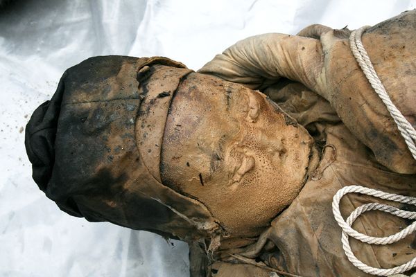 اكتشاف 3000 تمثال لبوذا في شمال الصين China-ming-dynasty-mummy-found-face_33100_600x450