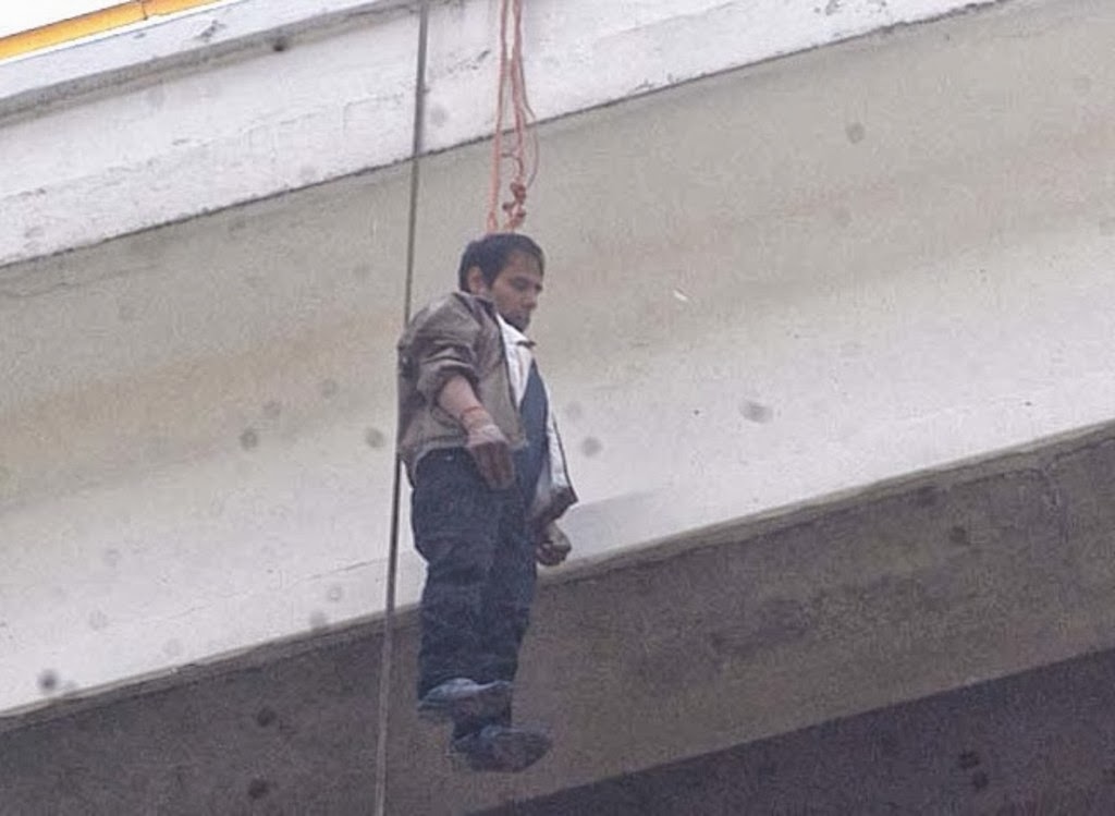 Naucalpan:Cuelgan a hombre en el puente de la autopista Chamapa-Lechería Colgao