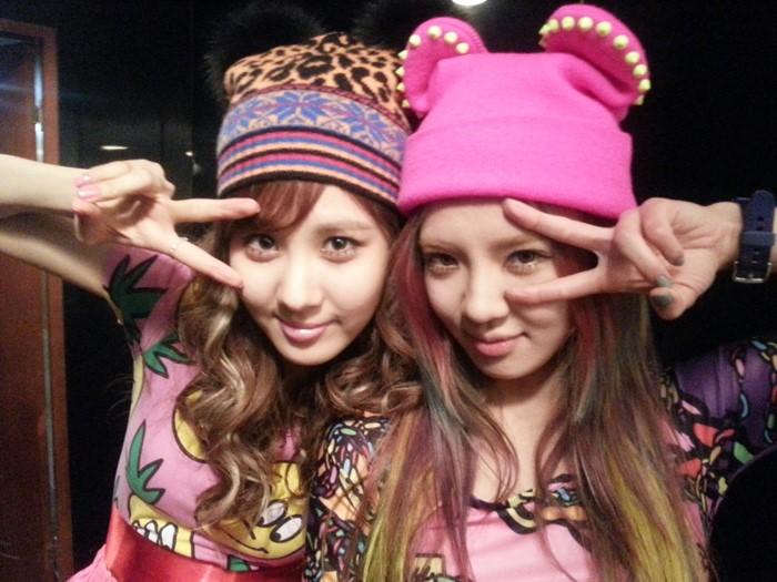 { 130103 } Seohyun & Hyoyeon Selca + Yoona Twitter Picture 130103hyoseo