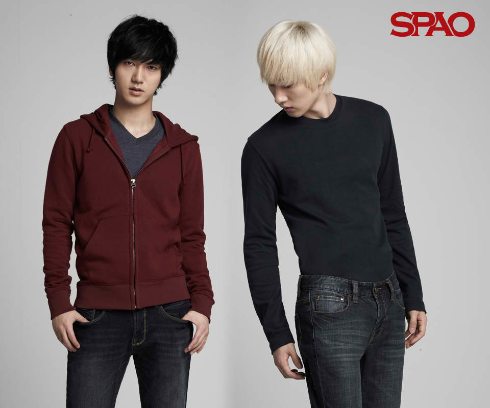 ازياء شتوية للشباب  Spao-official-wallpapers_yesung-eunhyuk