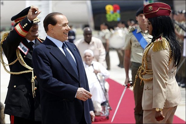 حرص القذافي  الخاص ...... Gaddafi_guard_3069309