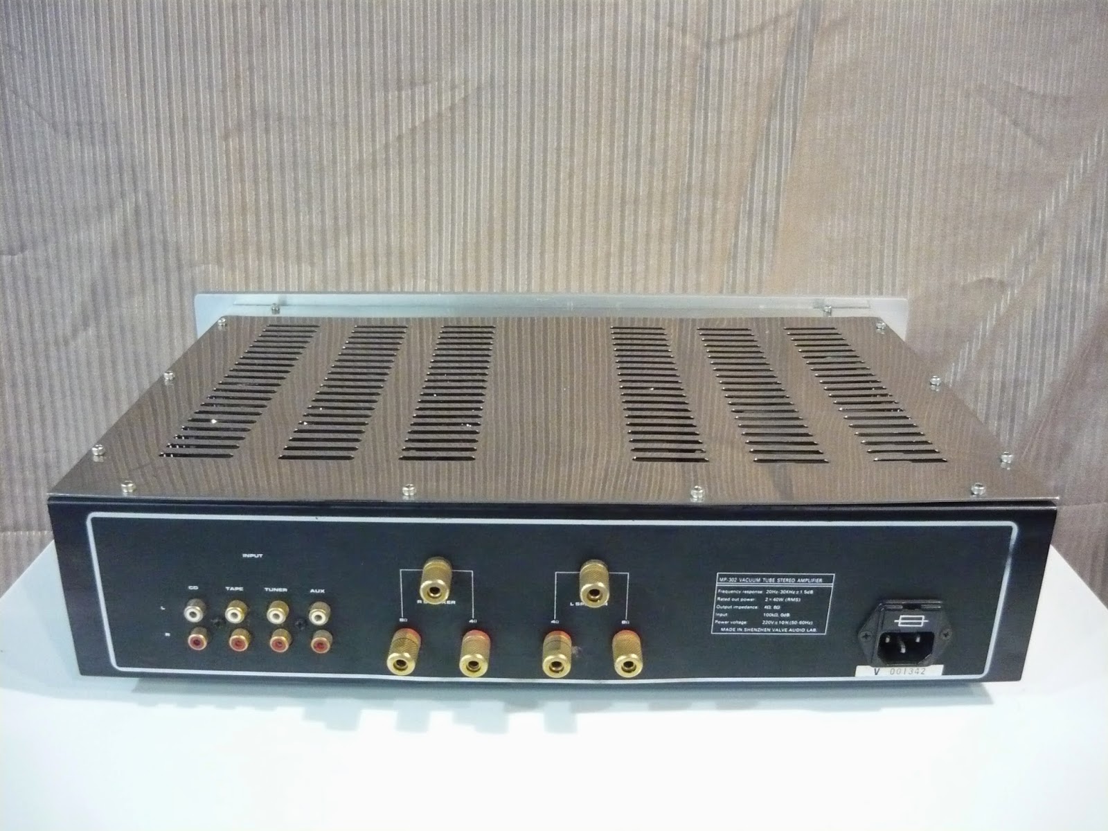 VAL Tube Intergrated Amp P1090430