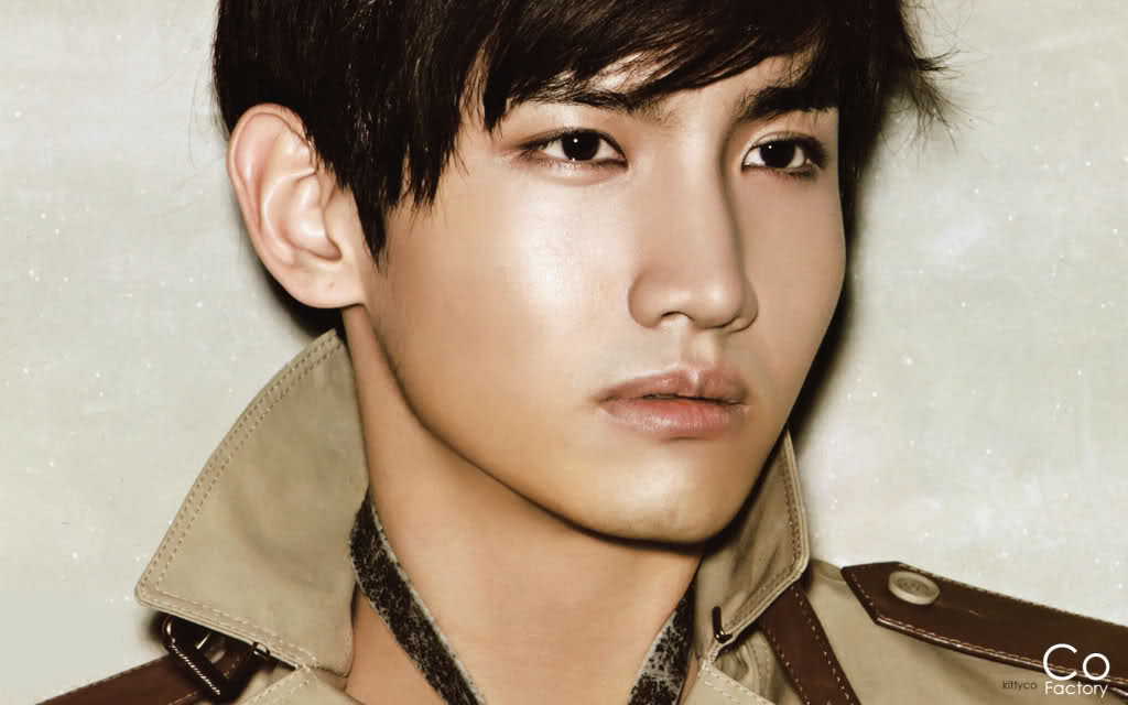 [20/3/2011][SCANS] Changmin - High Cut with Lee Yeon Hee  Highcut%2B%25285%2529