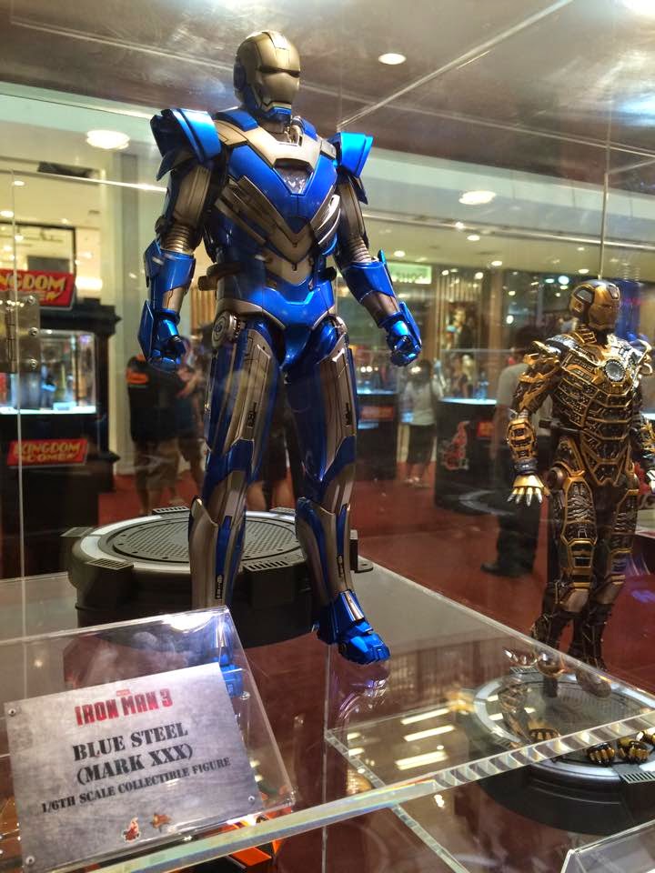 [Hot Toys] Iron Man 3: Mark XXX Blue Steel Ak210