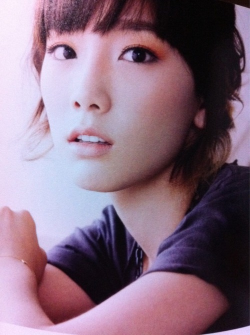 [TRANS] 1st Japan Photobook "HOLIDAY" - SNSD || 01.12.11 Tumblr_lviimq2VzO1qepqg6o1_500