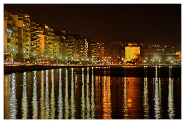 Pictures from your Country 10_thessaloniki_at_night