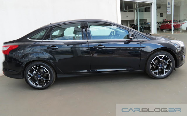 Preço dos carros no Brasil - Página 14 Ford-Focus-Sedan-Titanium-2015%2B(5)