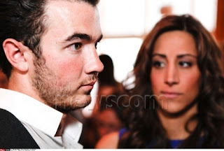 Kevin y Danielle en el evento I Heart Radio Normal_JW_KevDaniIheartradio_060611_MQ-001