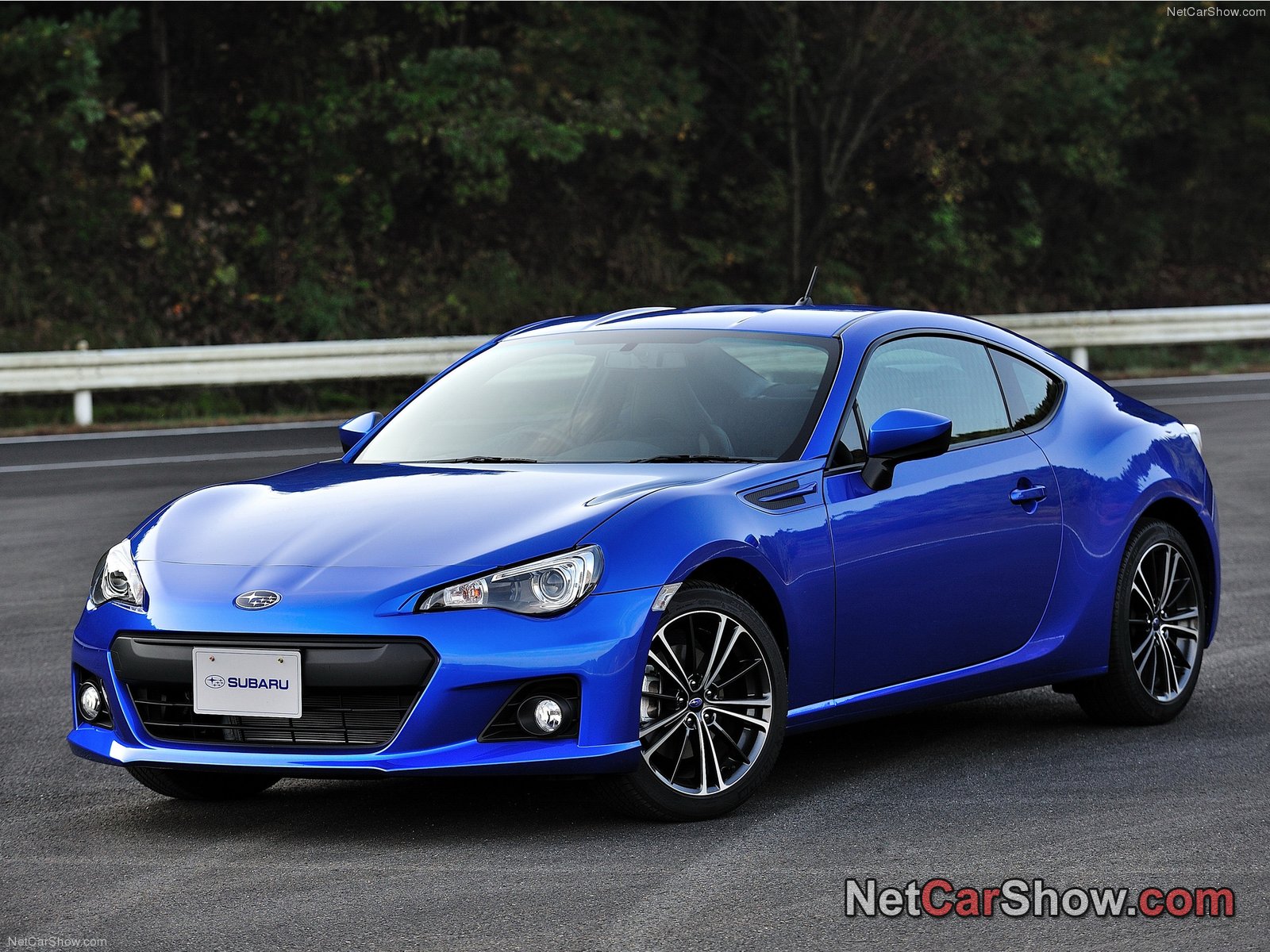 Subaru BRZ 2013 Subaru-BRZ_2013_1600x1200_wallpaper_02