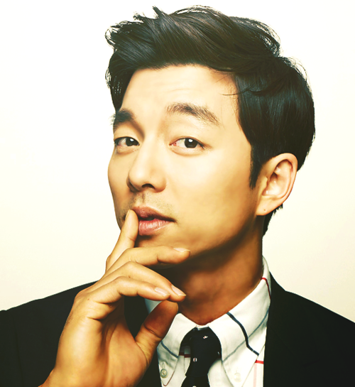 تقرير شامل عن الممثل الكوري ( Gong Yoo (공유 بطل مسلسل من انا Big Tumblr_m7tjw3JRcs1qexmsoo1_500