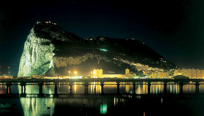 Gibraltar, Polvorín Nuclear Gibraltar%2Bde%2Bnoche