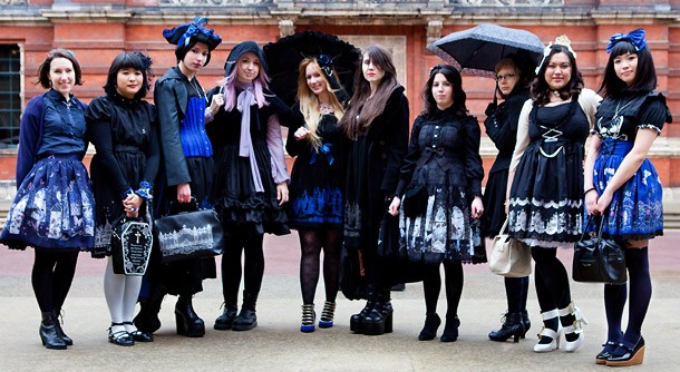 Gothic-Lolitas 2012fh9360-gothic-lolitas-vanda_610x344