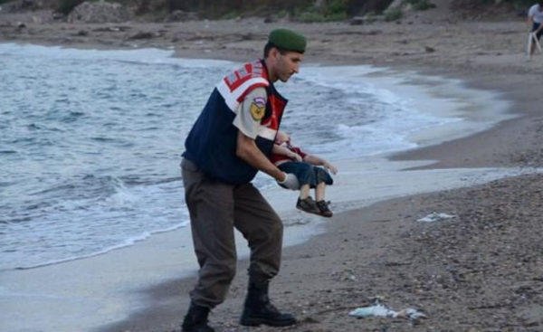 Un enfant mort sur une plage ou la fin de l´occident (troisieme partie)-8 sept 2015 B55F9F4A01BD38C987BF319A7290CAC5