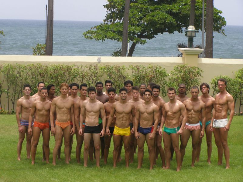 Mister Universe Model 2012. Ảnh tường thật đêm chung kết - Page 7 37