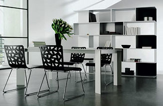 نزلتلكم صور لاحدث تصميمات غرف السفرة باللون الاسود والابيض Black-and-white-dining-room-idea2