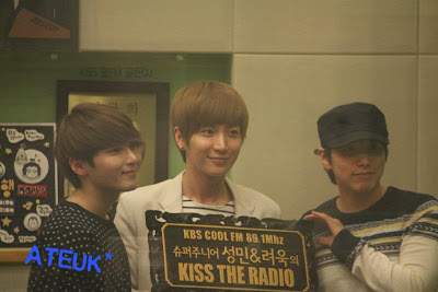 Leeteuk, Eunhuyk và cả Suju "ngó lơ" Sukira của MinWook  429088_342992255738756_103393059698678_923462_686116573_n