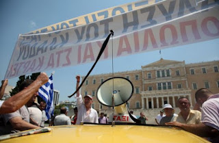 Σκληραίνουν τη στάση τους οι οδηγοί ταξί  TAXI_545_355