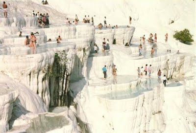 துருக்கி நாட்டிற்குள் சில வினாடி சென்று வருவோம்! Pamukkale_Turkey_4