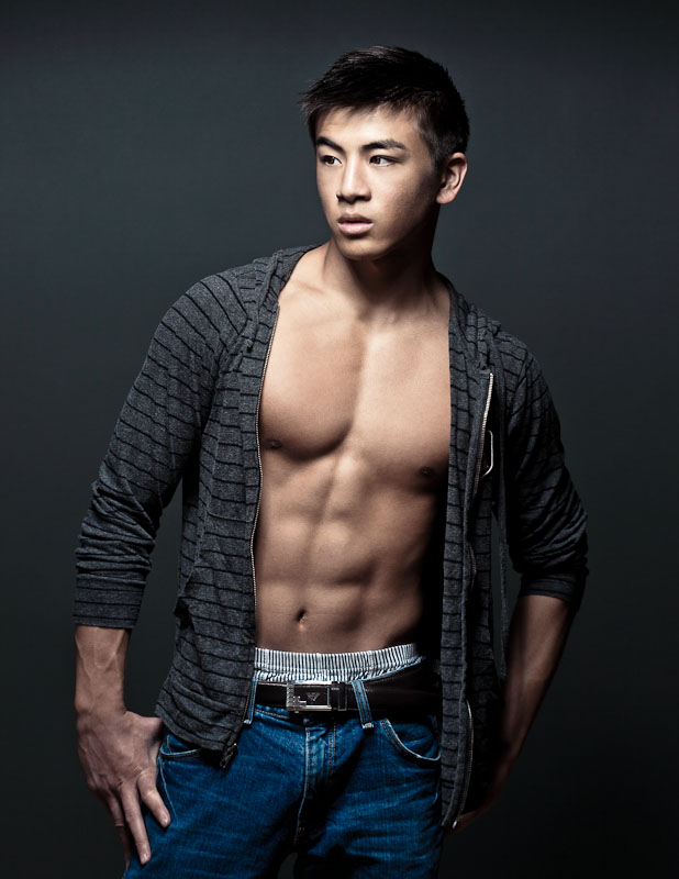 Kevin Sun - young Asian boy as a model Photo%2B04%2BKevin%2BSun%2Bsexy%2Byoung%2Bboy%2Bwith%2B6%2Bpacks%2Babs