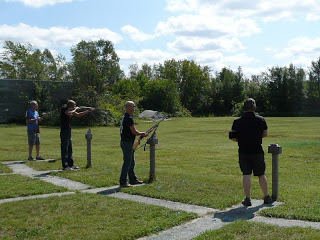 Tir aux pigeons d'argile 2013, le dimanche à Victoriaville, (avec photos). - Page 2 Trap-Vic-3