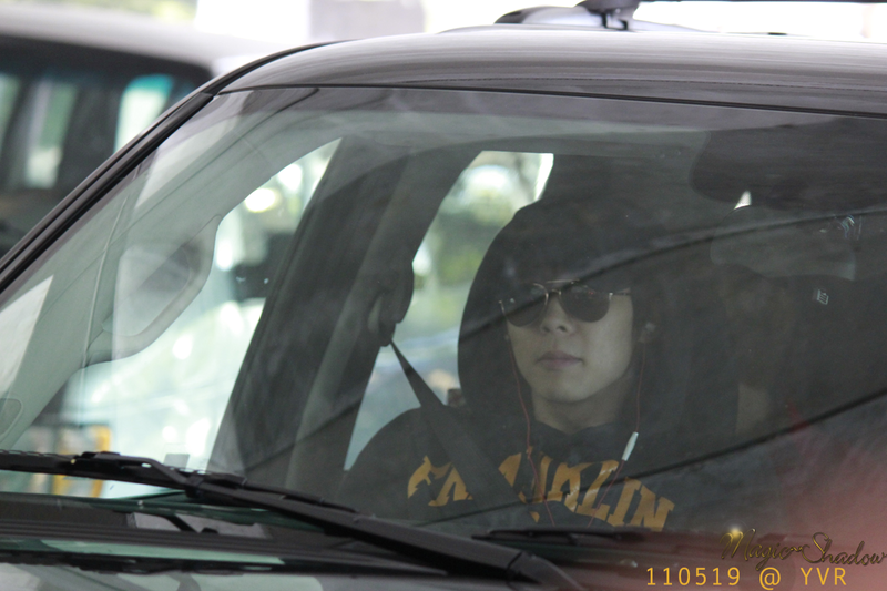 [20/5/2011][Pic] JYJ - Vancouver Airport  As%2Btagged%2B%25282%2529