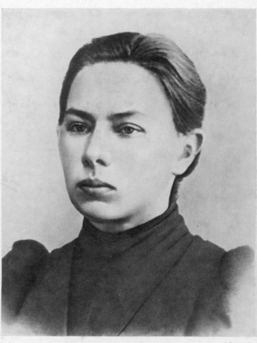 LA EMANCIPACIÓN DE LA MUJER ES POSICIÓN DEL PROLETARIADO Nadezhda-konstantinovna-krupskaya-russian-revolutionary-married-lenin-in-1898