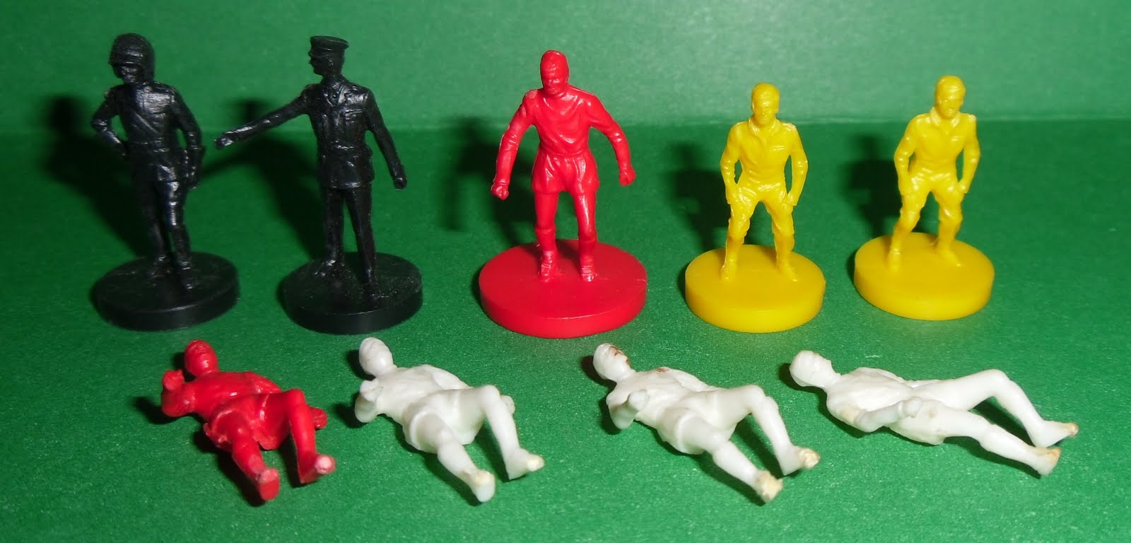 Some interesting Figures Subbuteo%2Bunpainted%2Btest%2Bshots%2Bor%2Bfactory%2Bsamples%2BSAM_2124%2B11-12-2011%2B23-39-58%2B3337x1601