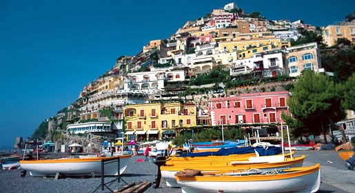 بلدة بوستيانو في إيطاليا Picture-positano_jpg