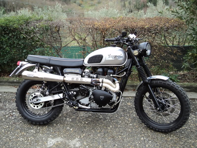 2011 Scrambler - Pagina 2 Triumph-bonneville.scrambler-special-carbs-olivi-motori-1