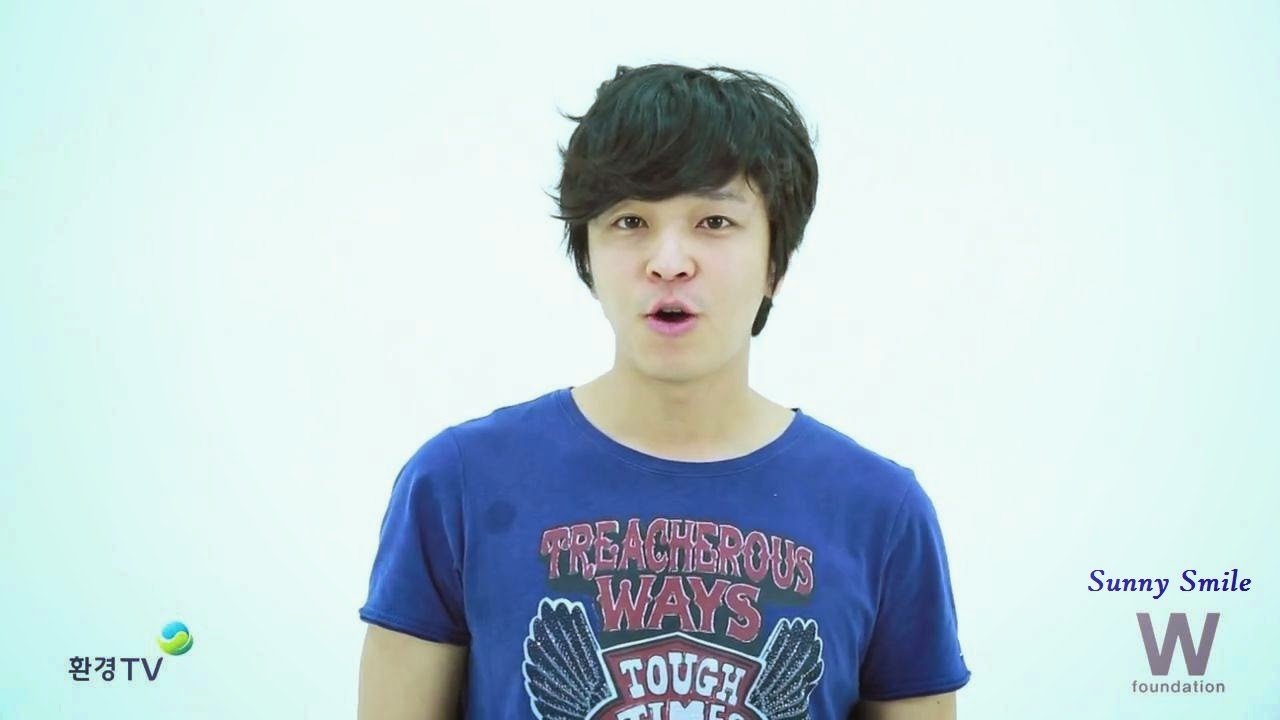 Kim Jeong Hoon participa en la campaña "Talk About Love" .  Talk%2Babout%2BLove%2BMV%2B(Original%2BVer.)%5B15-43-32%5D