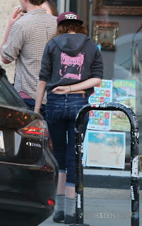 Kristen Stewart - Imagenes/Videos de Paparazzi / Estudio/ Eventos etc. - Página 31 127847-1ff8b-67335013-m750x740-ub7533