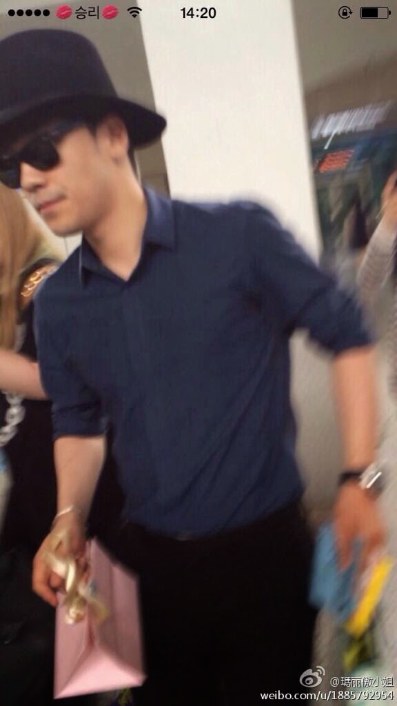 [7/6/14][Pho] GD, TOP, Taeyang và Seungri tại sân bay Gimpo đến Busan Seungir_busan_001