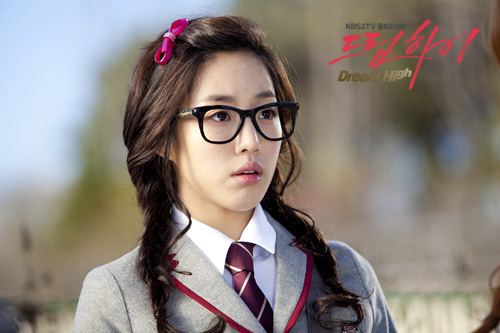 صور المسلسل الكوري الجديد(Dream High) روووووعة Eun_Jung_Dream_High_%25284%2529