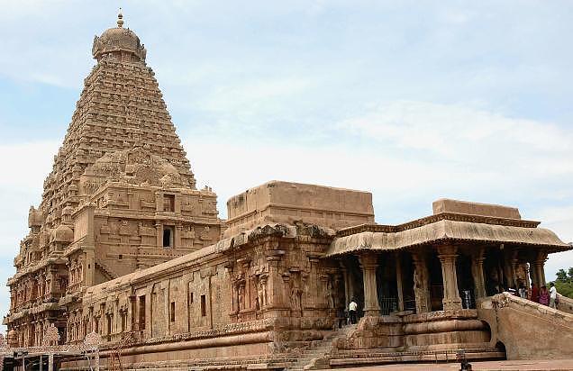 தஞ்சை பெரிய கோயில் - கட்டப்பட்டது எப்படி ? Temple