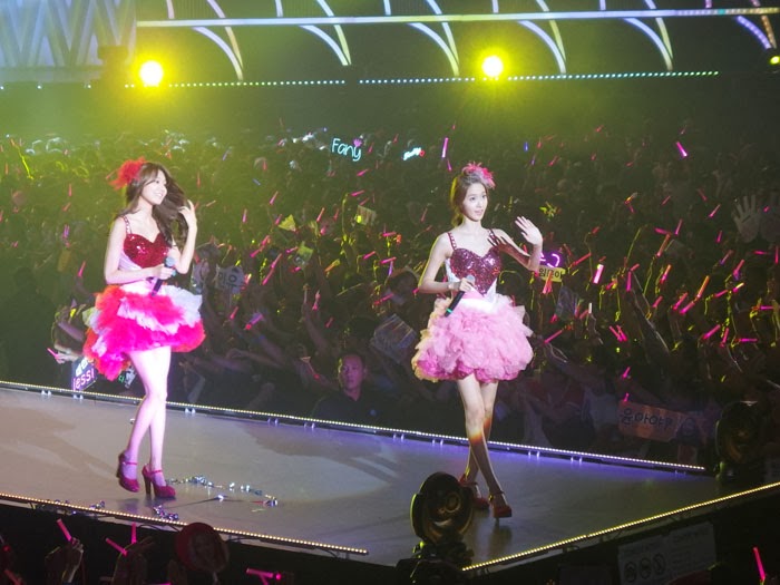 [PIC][11-10-2013]SNSD xuất phát đi Singapore để biểu diễn "2013 Girls' Generation's World Tour – Girls & Peace" vào sáng nay - Page 10 PA120121