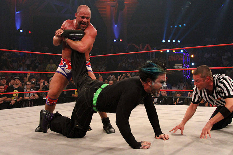 Kurt Angle: "Jeff Hardy volverá limpio a TNA Wrestling y no volverá a cometer los mismo errores" Kurt-angle-jeff-hardy-ankle-lock