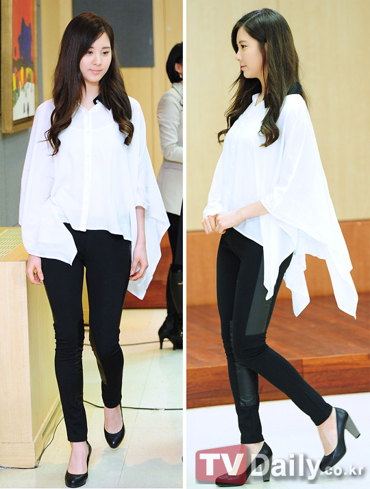 [PICS] Jessica, Tiffany, SooYoung, Seo Hyun Appointment Ceremony At Gangnam-Gu Office || 07.03.12  KOoZX