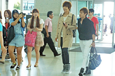 [22.07]Park Jung Min dans un drama taïwanais. 20110721_jungmin_airport_1