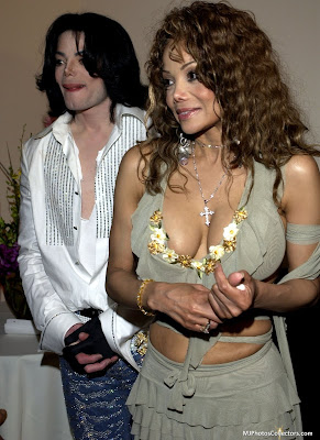 La Toya entrevista mataron a Michael.... Gallery_468_656_454308