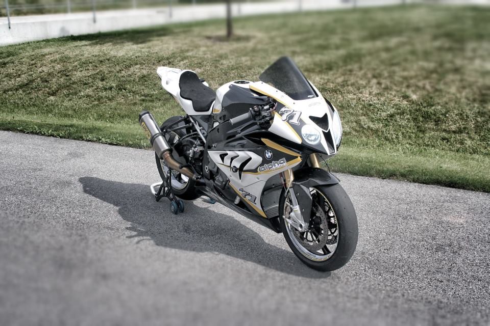 BMW S1000RR 2017 - Page 19 600534_10151542970573100_1427215154_n