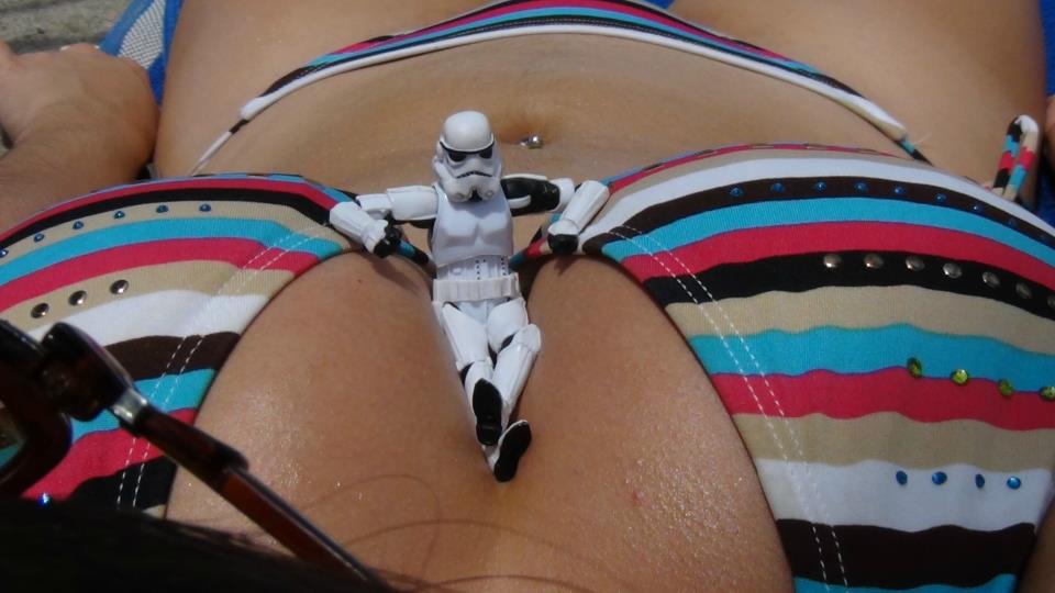 Happy Birthday VintageSWfan (Dan the Ledy Addict) - Page 2 Babe-StormtrooperFig