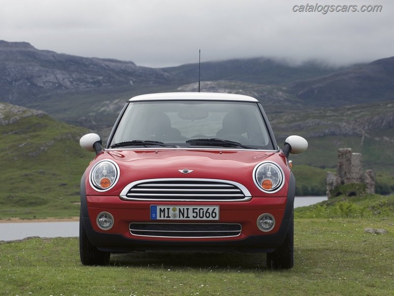 صور سيارة مينى كوبر 2013 - من مجنونها MINI-Cooper-2011-06