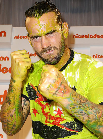 CM Punk con los actores de iCarly en los premios de Nickelodeon o.O S66o9t