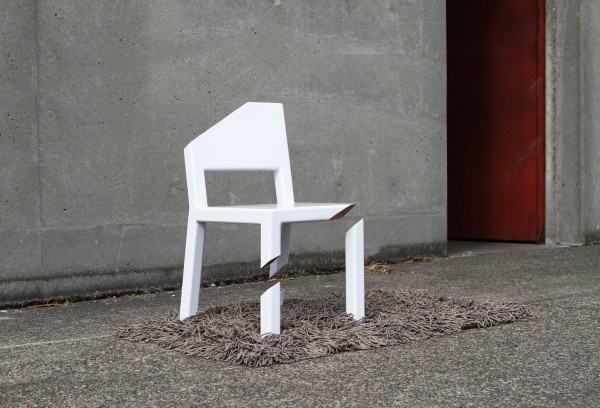 تصميم جديد لكرسي رائع.  Cut-Chair-Peter-Bristol-5-600x408