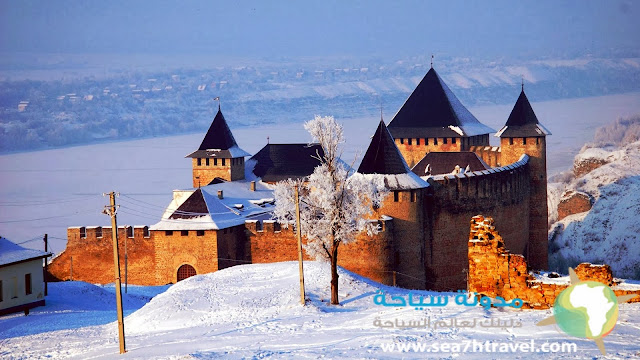 قلعة kreuzenstein في النمسا Kreuzenstein-Castle-Winter