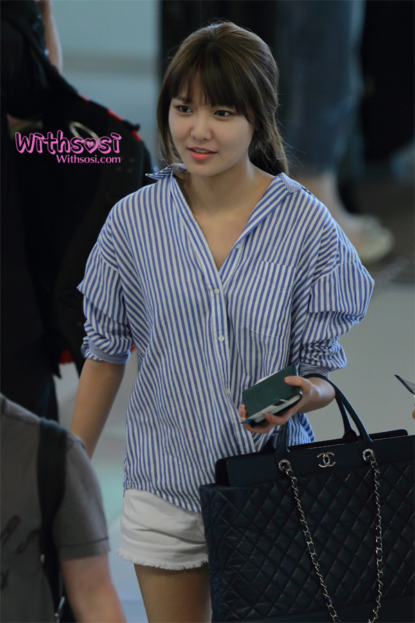 [22.06.12][EVENT]SNSD @ Airport To Japan  Tumblr_m5yzedhE8n1qb1285o2_1280