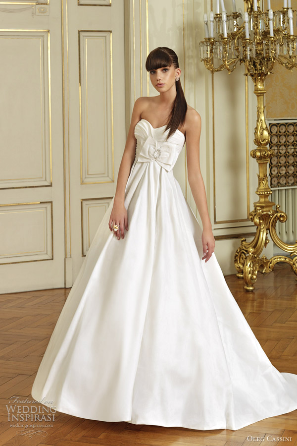 Wedding Dresses New Collection 2012 pics Oleg-cassini-wedding-dresses-2012-collection