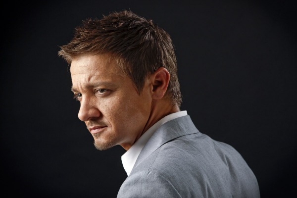 Cérémonie des awards de la honte, 2e du nom - Page 12 Jeremyrenner